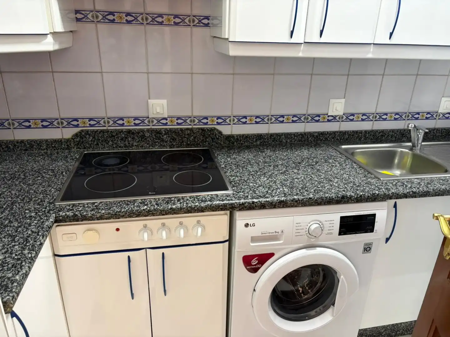 Cuina de Dúplex de lloguer en Sevilla amb Aire condicionat, Calefacció i Terrassa