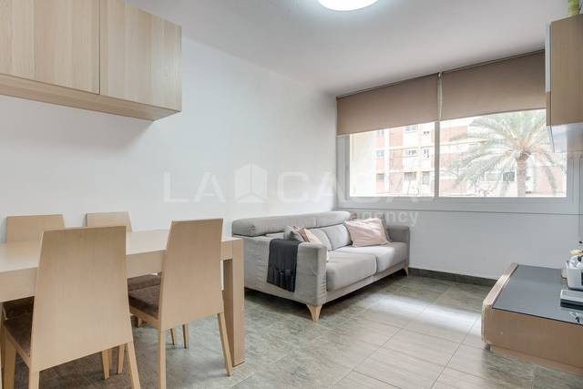 Piso en Venta en Carrer de Julián Besteiro en Sant Martí de Provençals