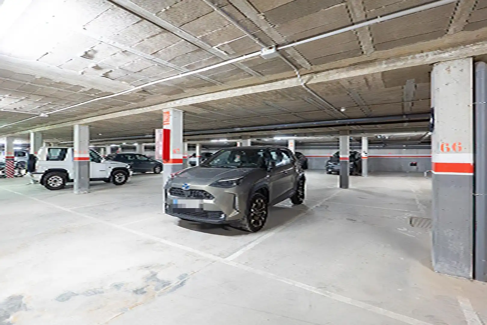 Parkplatz von Erdgeschoss zum Verkauf in Amposta mit Terrasse, Abstellraum und Möbliert