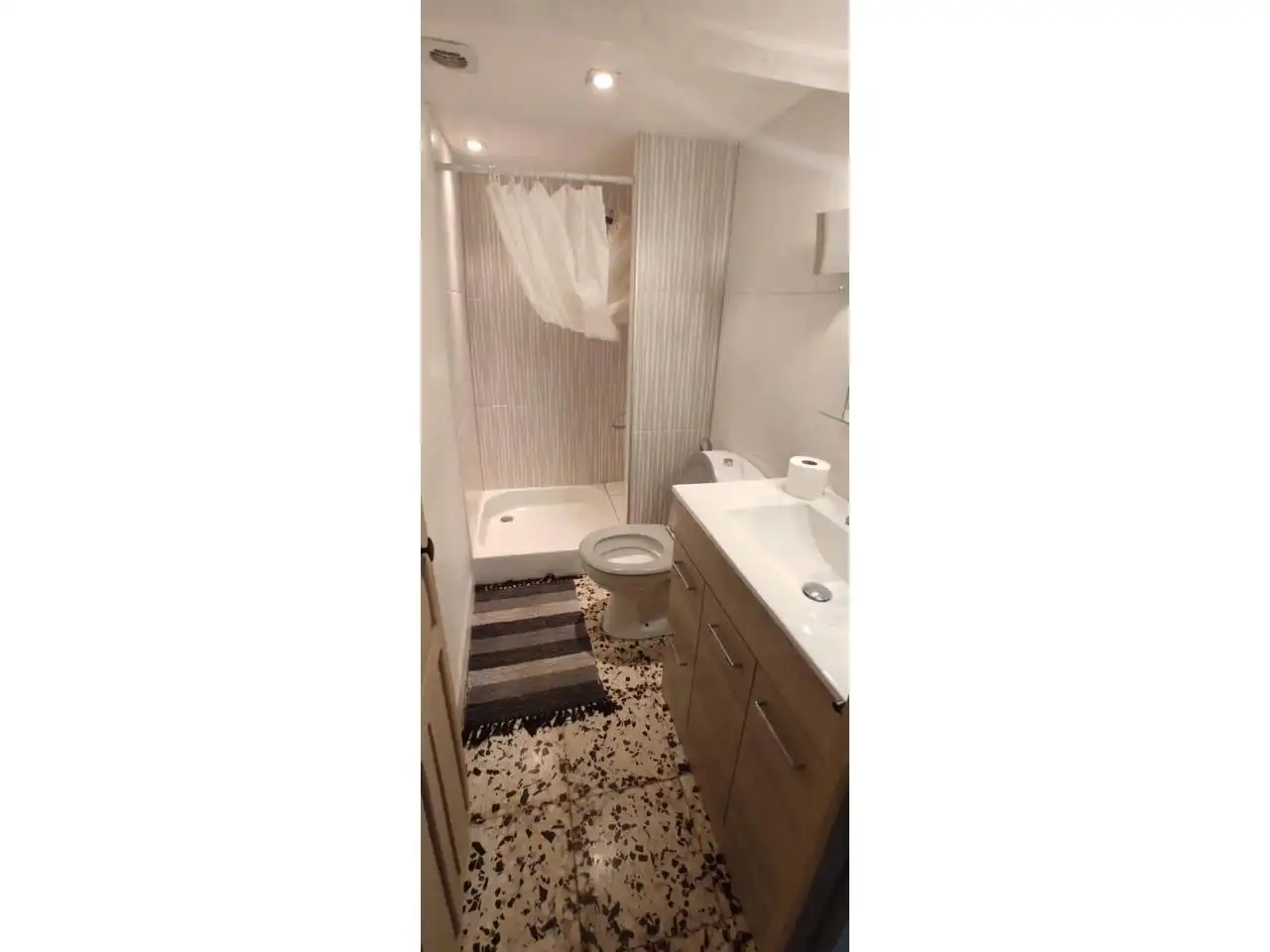 Bany de Casa o xalet en venda en Alicante / Alacant amb Aire condicionat, Jardí privat i Terrassa