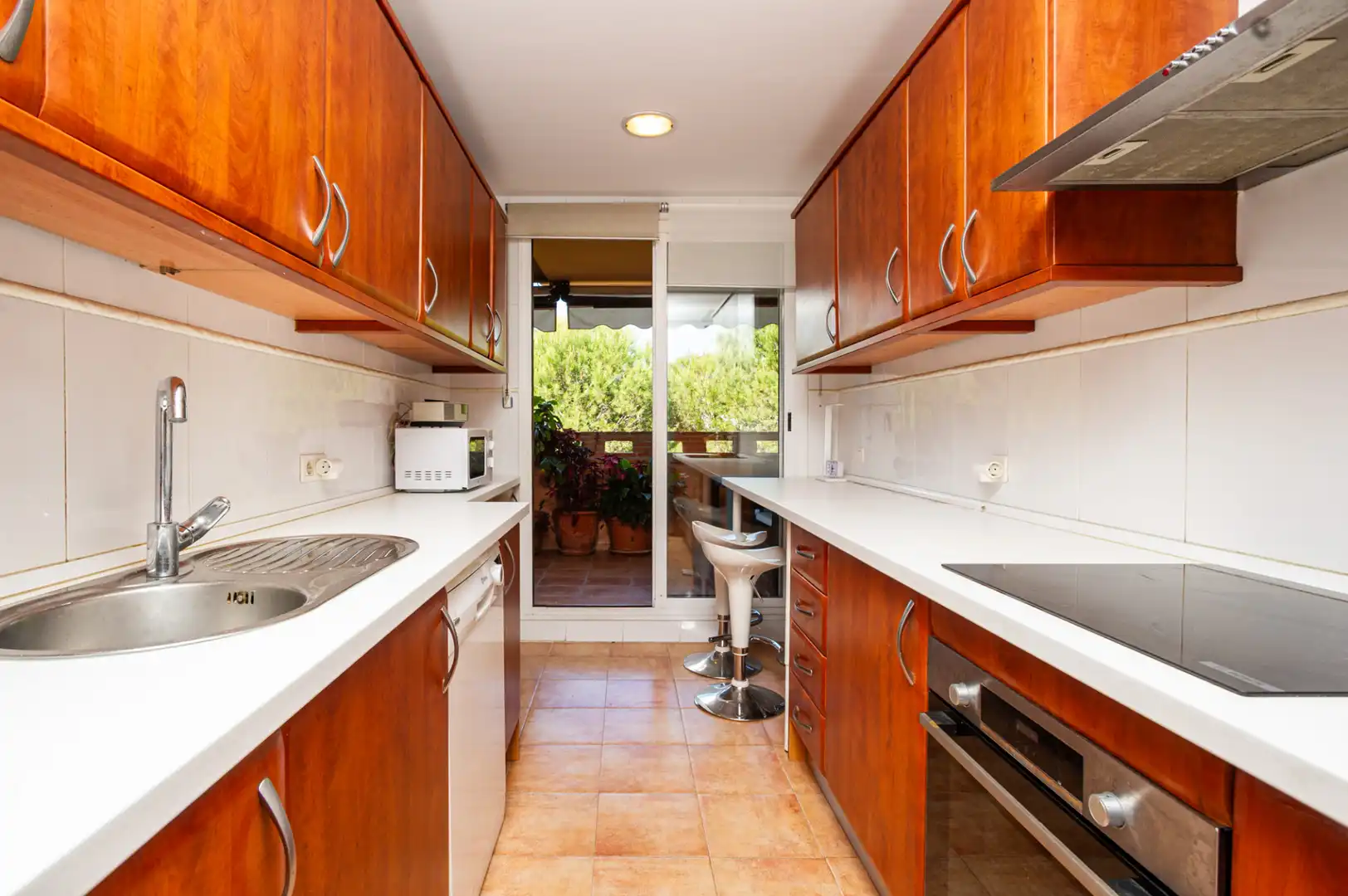 Cocina de Apartamento en venta en Marbella con Aire acondicionado, Terraza y Horno