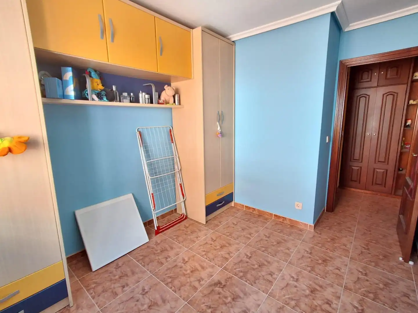 Cocina de Piso en venta en Tudela de Duero con Calefacción, Trastero y Balcón