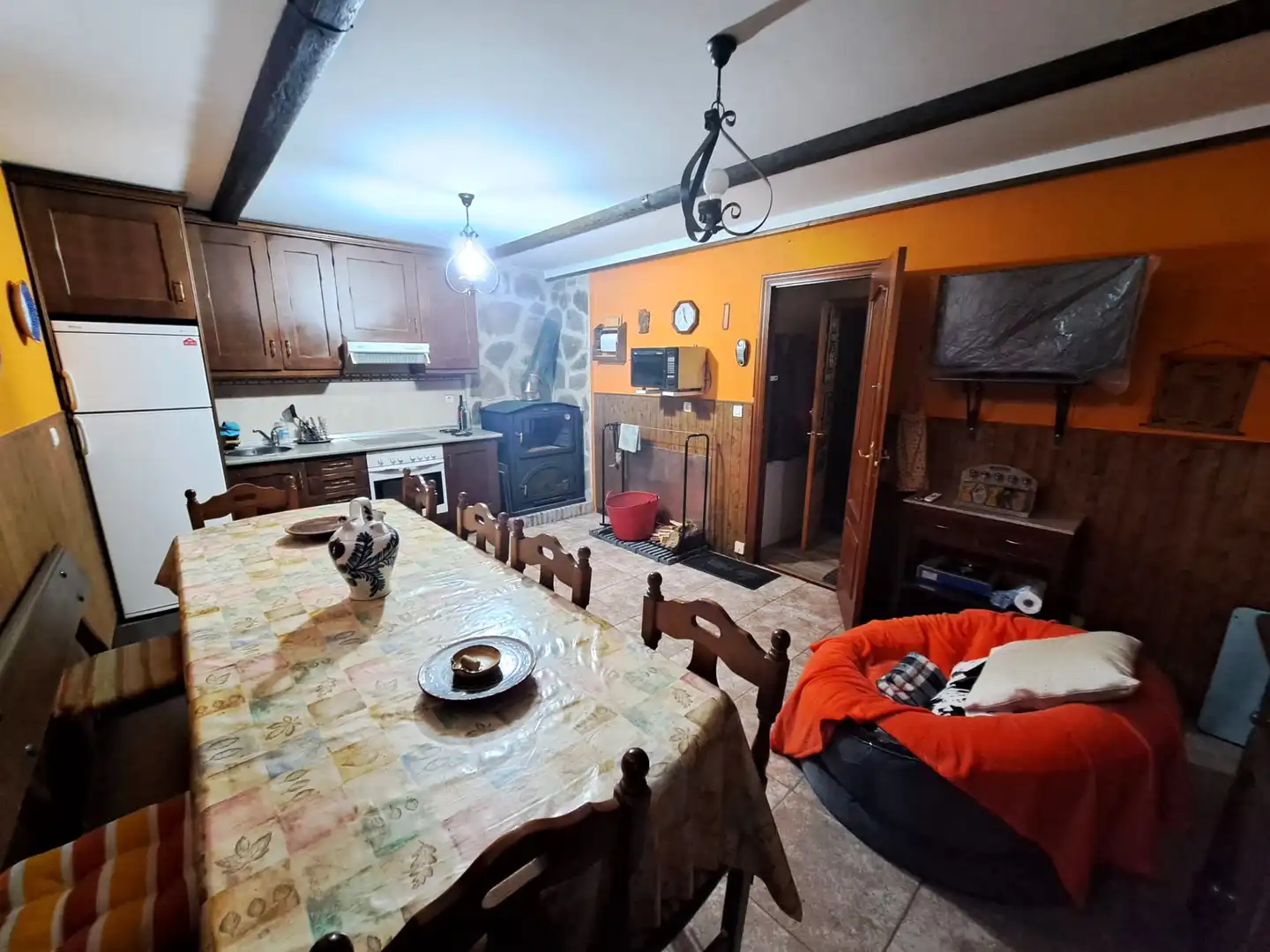 Küche von Einfamilien-Reihenhaus zum Verkauf in Zarratón mit Heizung, Terrasse und Möbliert