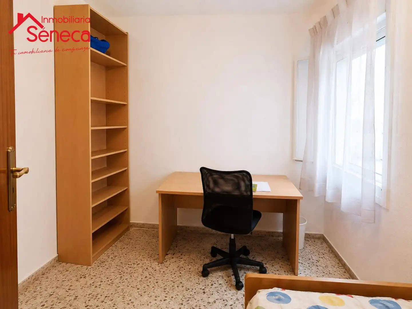 Bedroom of Flat for sale in Córdoba  with Air Conditioner