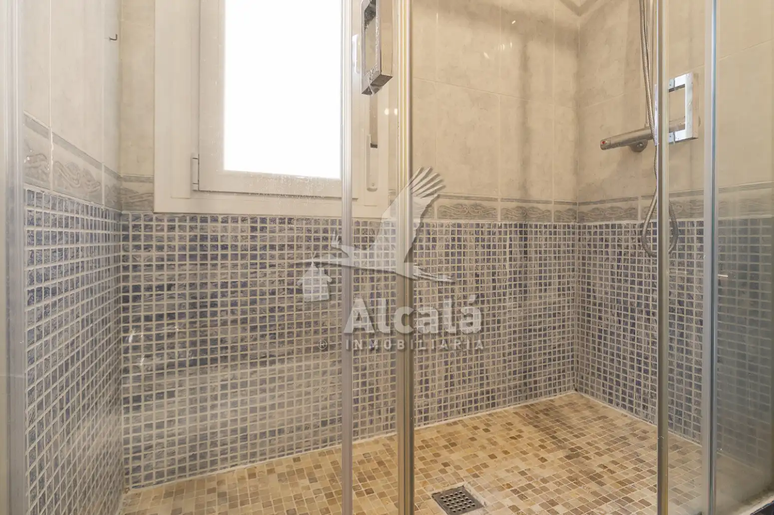 Bathroom of Flat for sale in Venecia - Nueva Alcalá