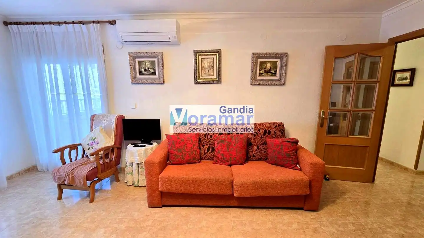 Sala de estar de Apartamento de alquiler en Gandia con Aire acondicionado, Calefacción y Piscina comunitaria