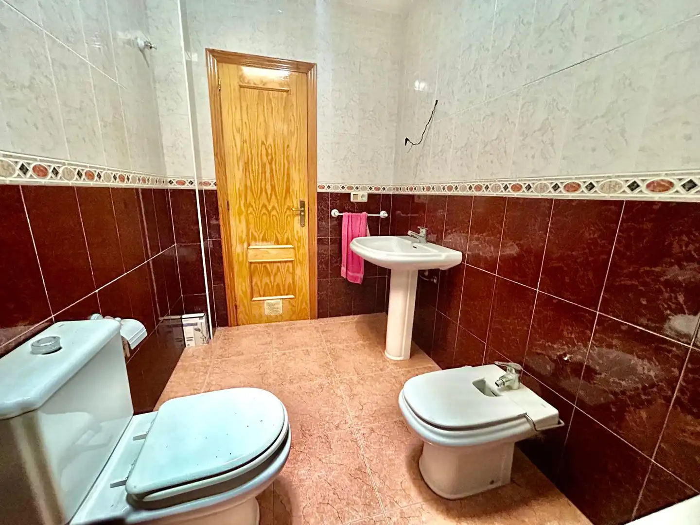 Baño de Casa adosada en venta en Roquetas de Mar con Jardín privado, Terraza y Horno