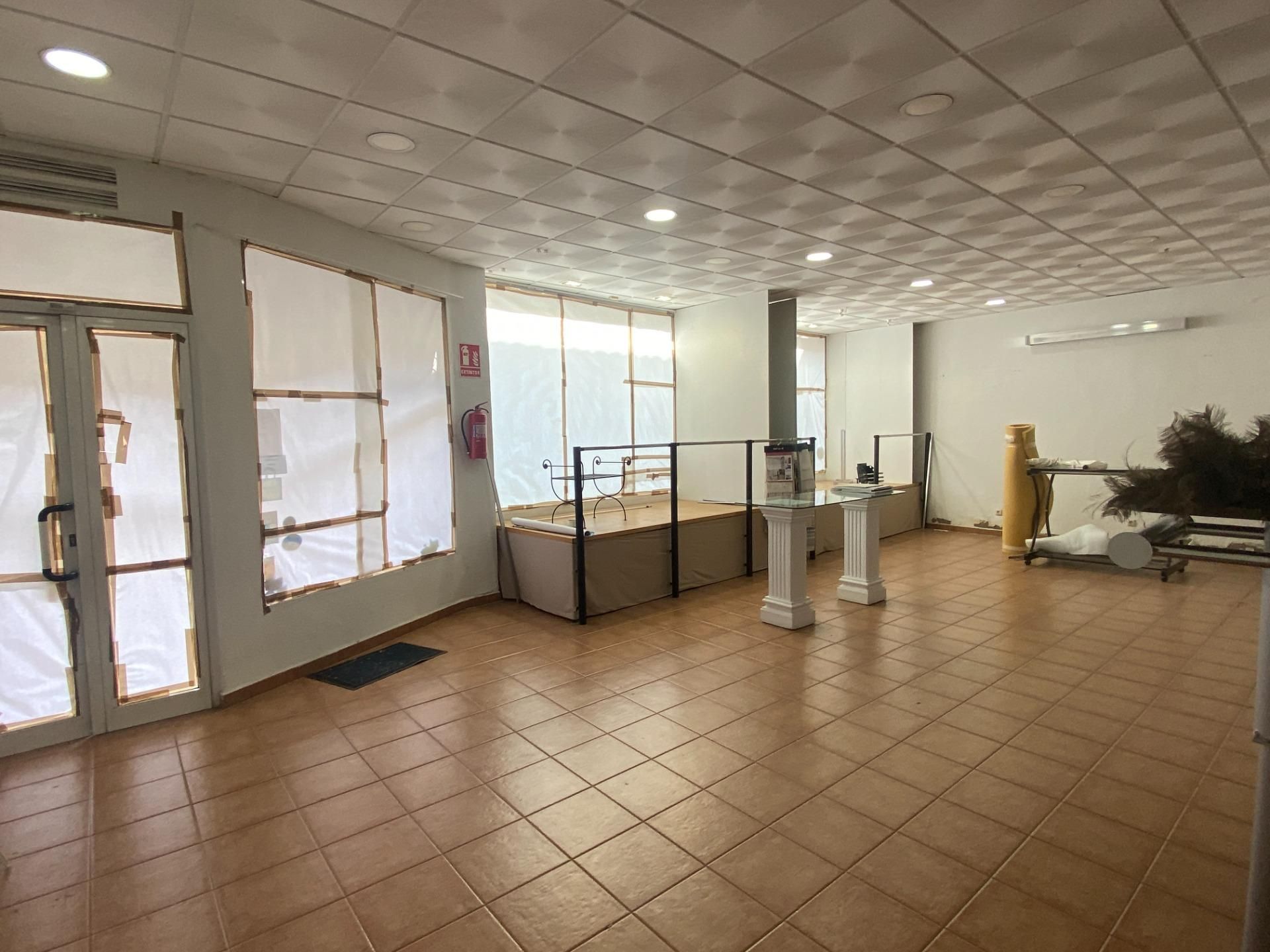Premises to rent in  Córdoba Capital  with Air Conditioner