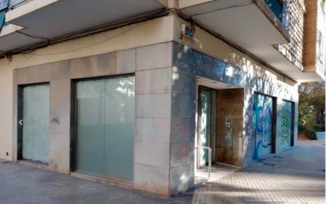 Local comercial en Venta en Barrio de Campanar