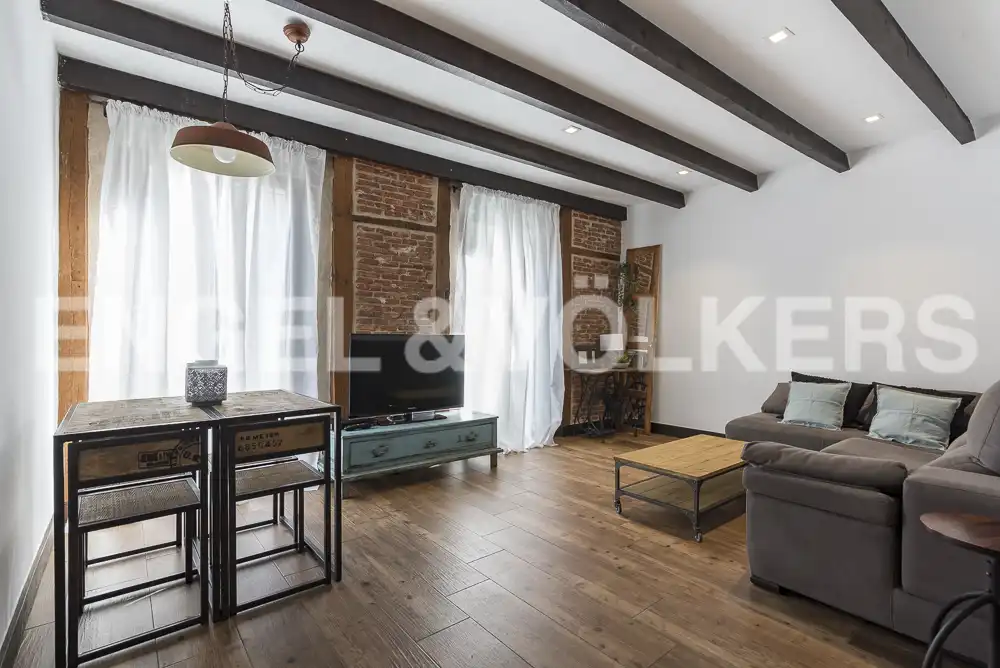 Sala d'estar de Pis de lloguer en Madrid amb Calefacció, Parquet i Traster