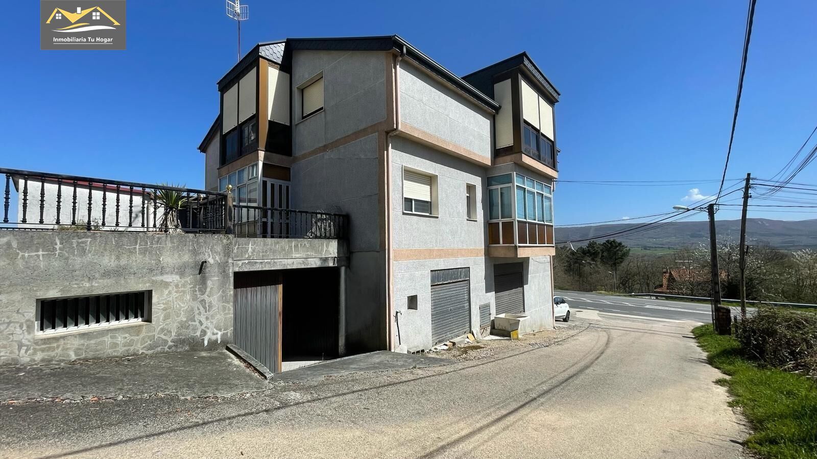 Vista exterior de Casa o xalet en venda en Maceda amb Calefacció, Terrassa i Traster