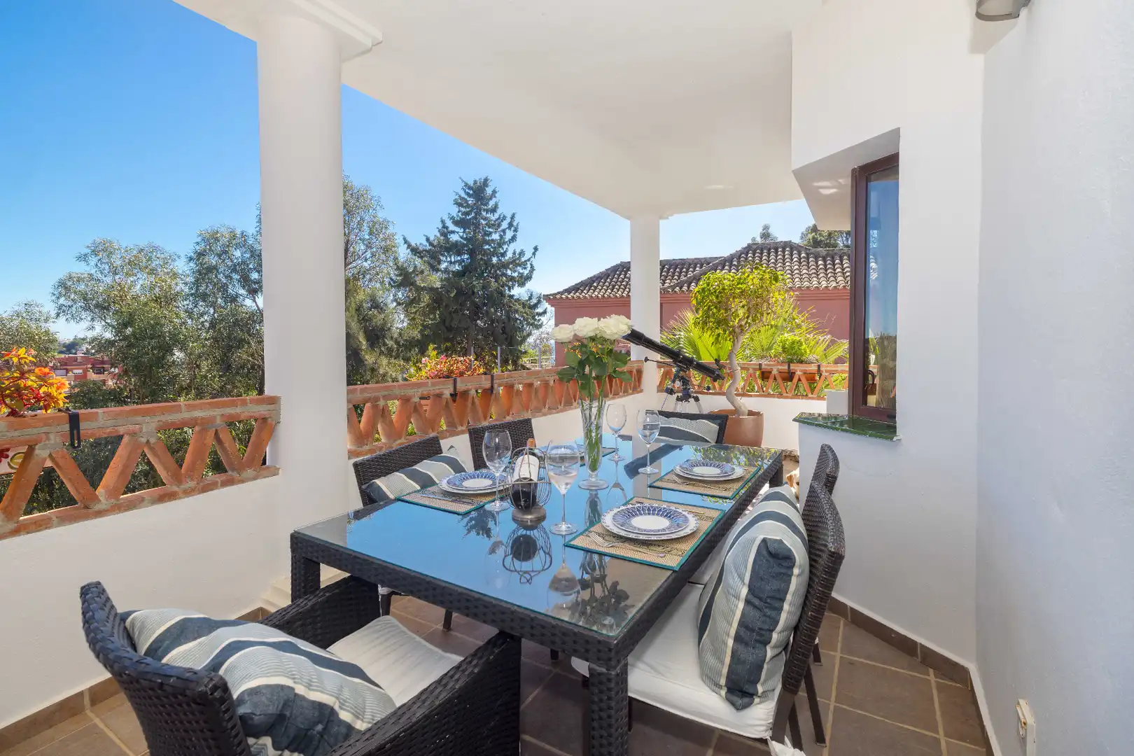 Terrassa de Casa o xalet en venda en Marbella amb Aire condicionat, Jardí privat i Terrassa
