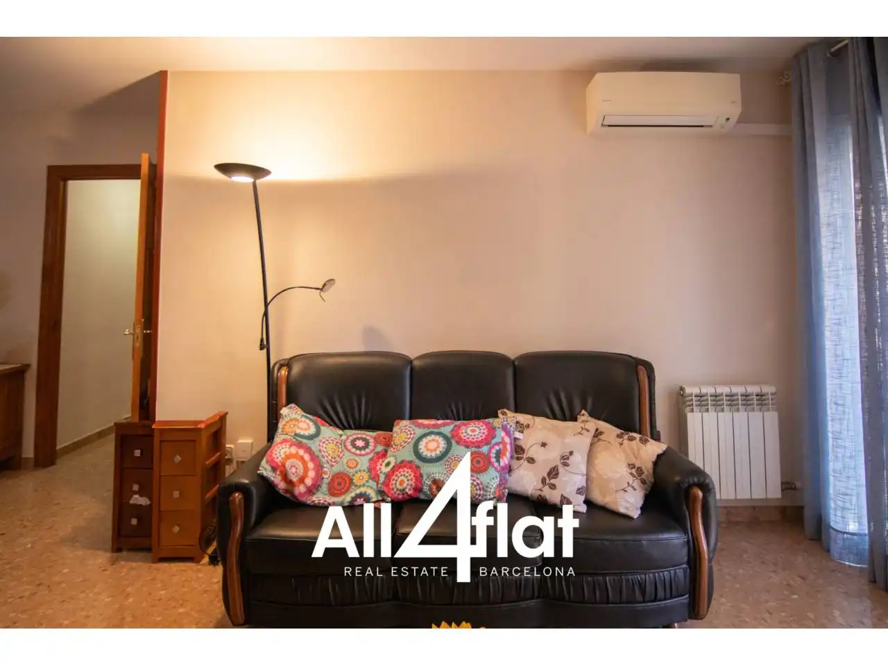 Wohnzimmer von Wohnung zum Verkauf in Viladecans mit Klimaanlage, Heizung und Balkon