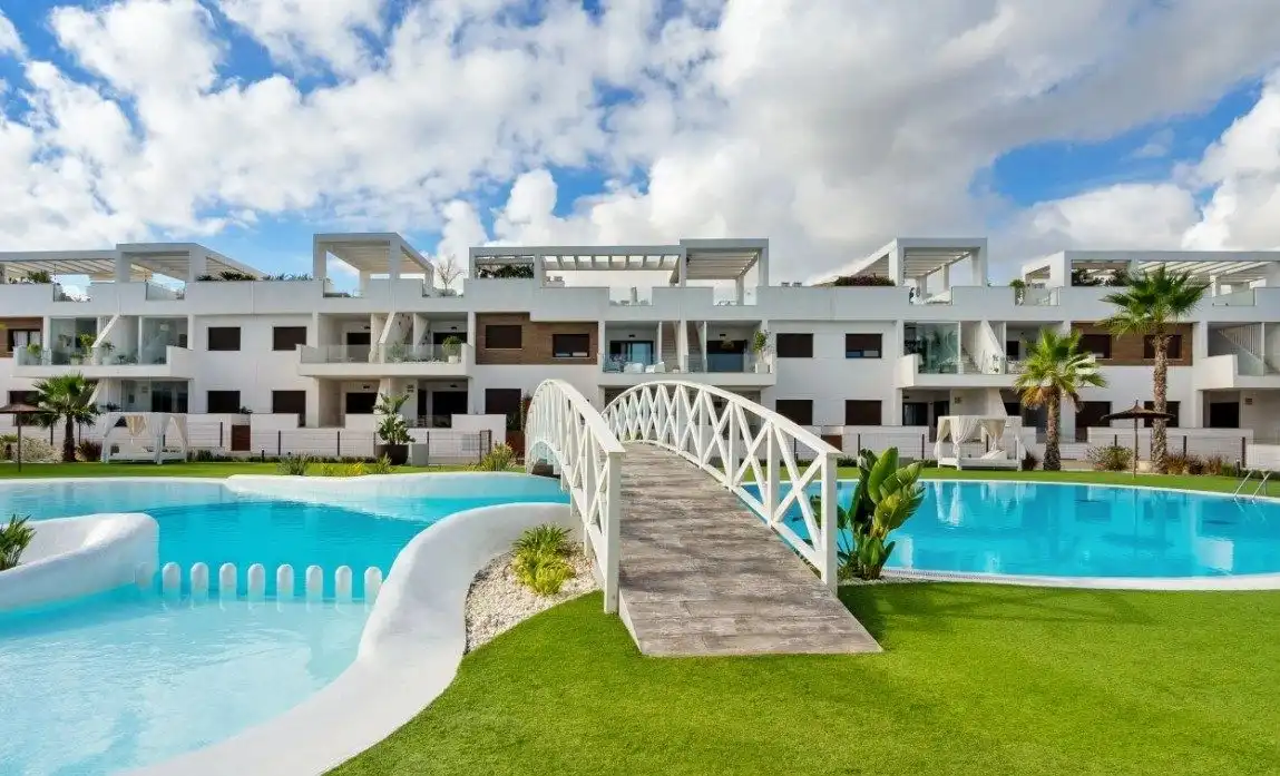Chalet con piscina en venta en Los Balcones - Los Altos, imagen 34