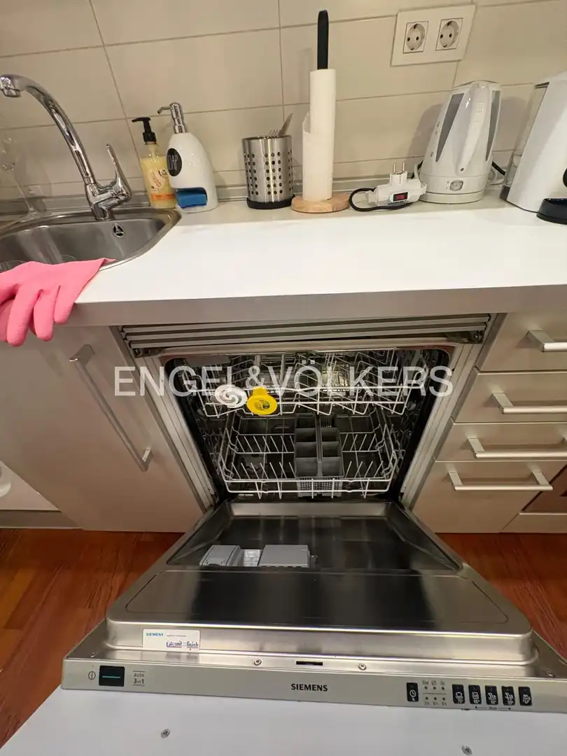 Cocina de Piso de alquiler en Madrid con Calefacción, Amueblado y Balcón