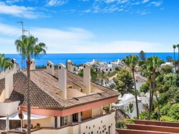 Apartment mit Pool zur Miete in Milla de Oro