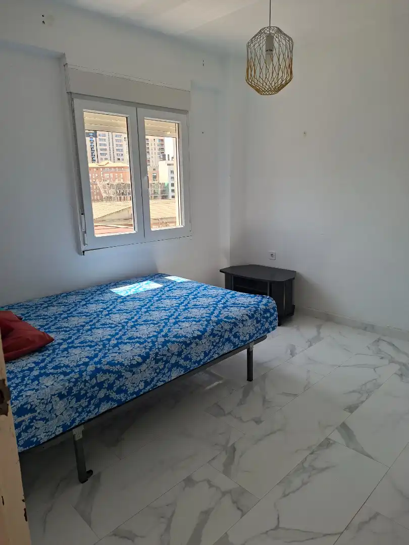 Bedroom of Flat for rent in Valencia  with Furnished, Oven and TV