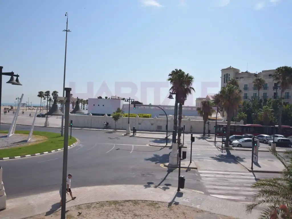 Pis en venda a Calle Eugenia Viñes, El Cabanyal - El Canyamelar
