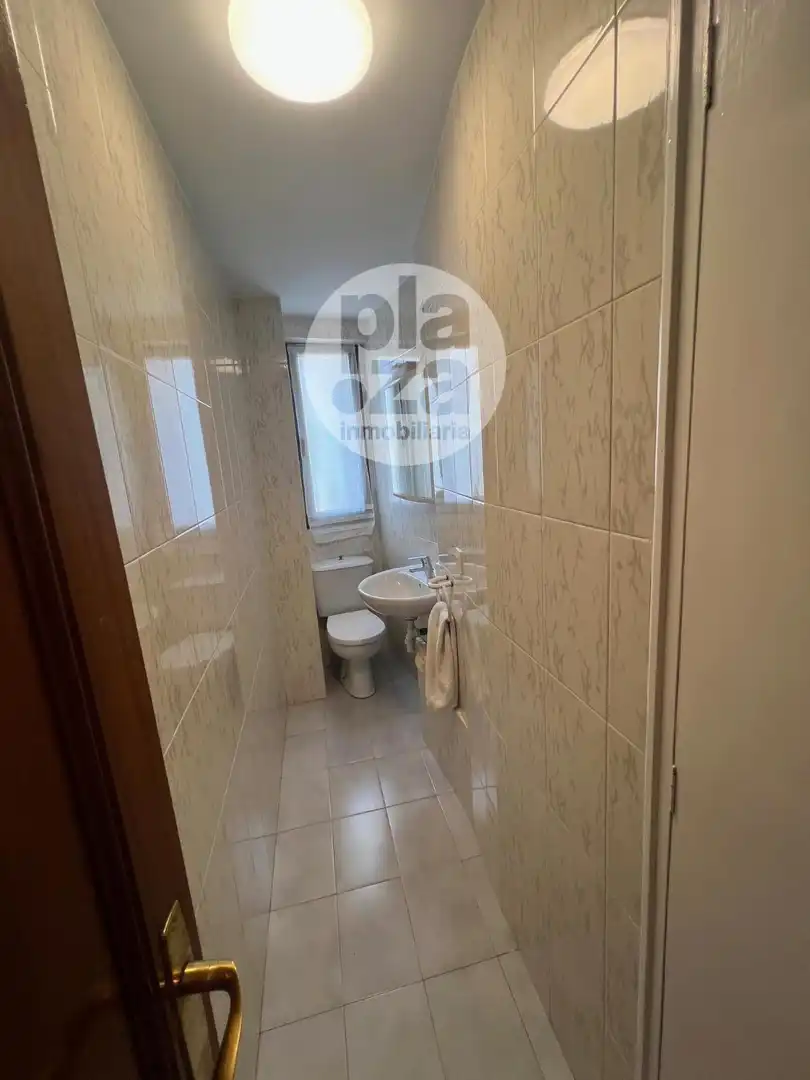 Bathroom of Flat for sale in Burgos  with Heating, Terrace and Storage room
