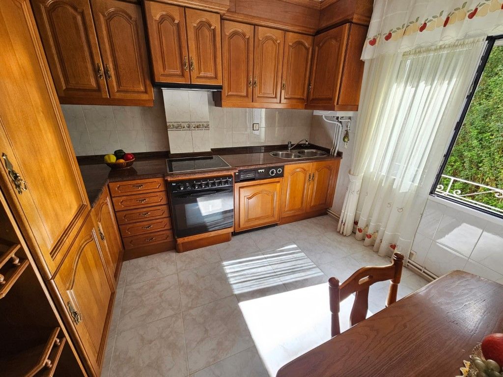 Flat for sale in Calle Fontana, La (Pravia)