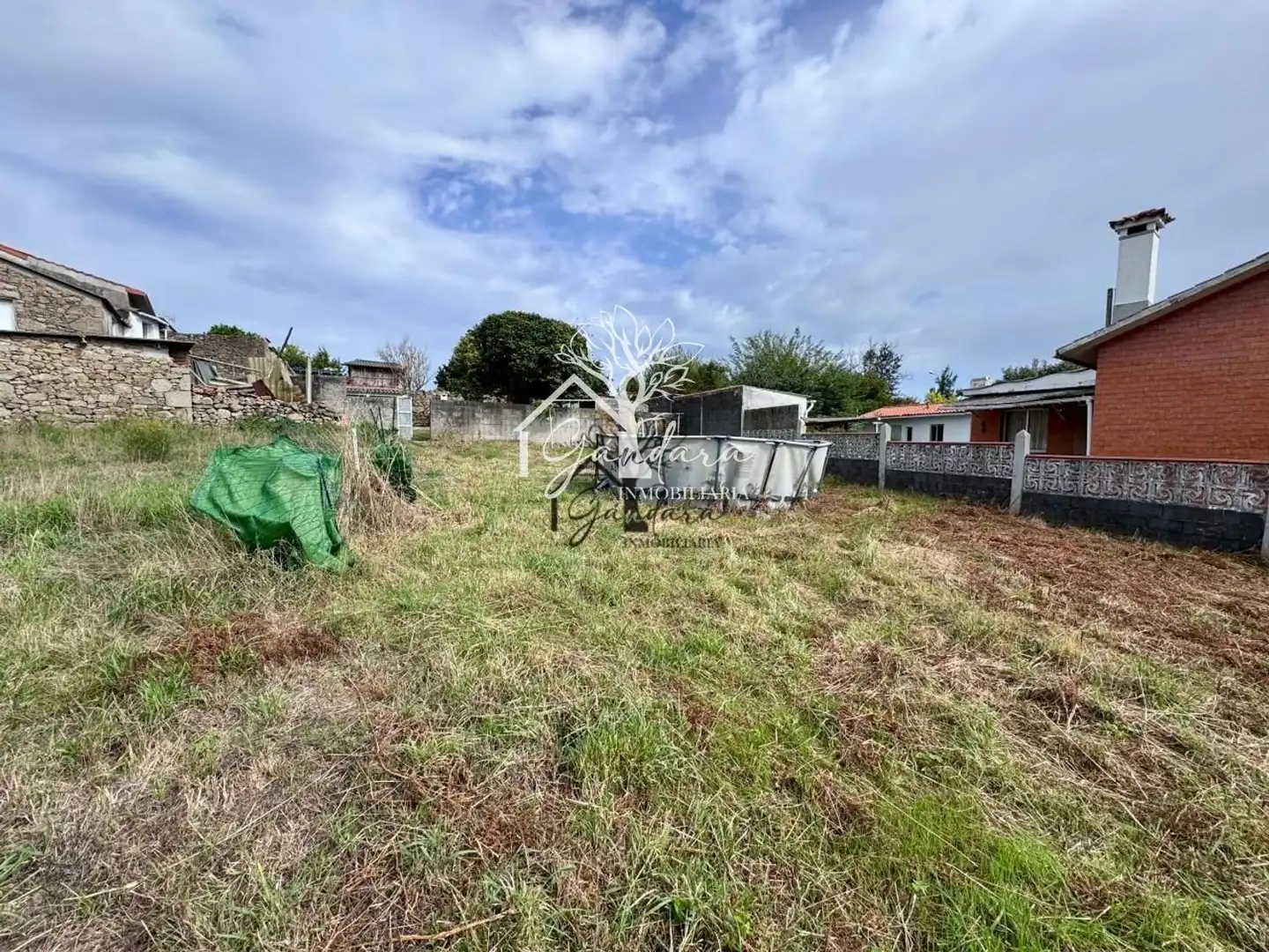 Einfamilien-Reihenhaus zum Verkauf in Ferrol mit Terrasse und Abstellraum