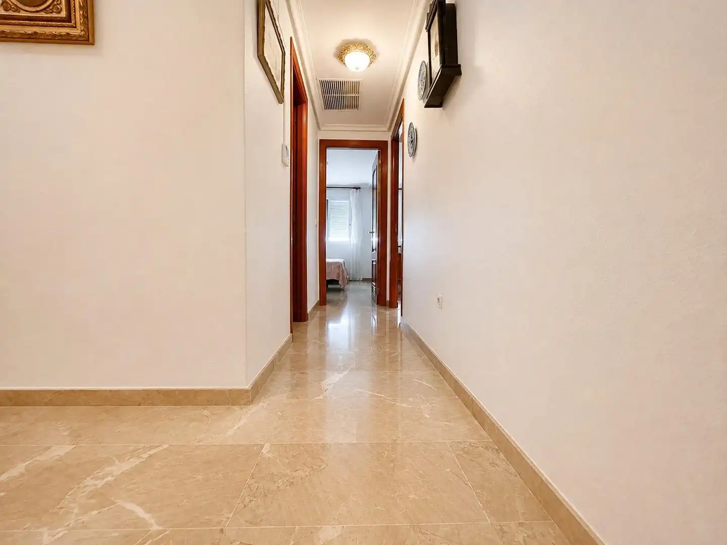 Wohnung zum Verkauf in Córdoba mit Heizung, Privatgarten und Terrasse