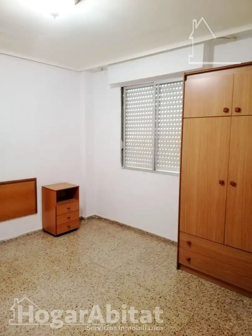Schlafzimmer von Wohnung zum Verkauf in Castellón de la Plana / Castelló de la Plana mit Balkon