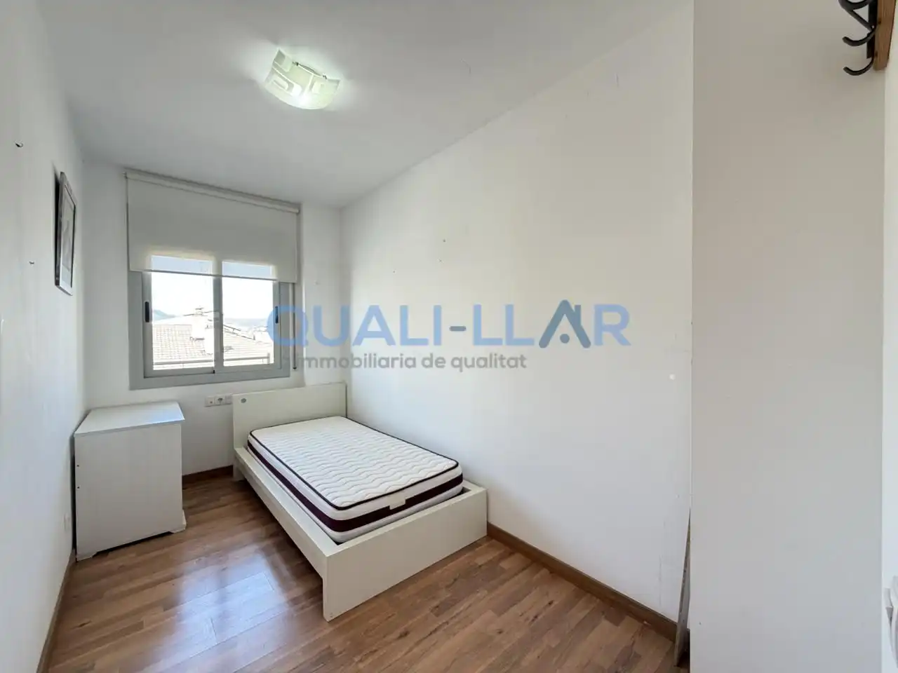 Dormitori de Pis en venda en Sant Feliu de Llobregat amb Aire condicionat, Parquet i Traster
