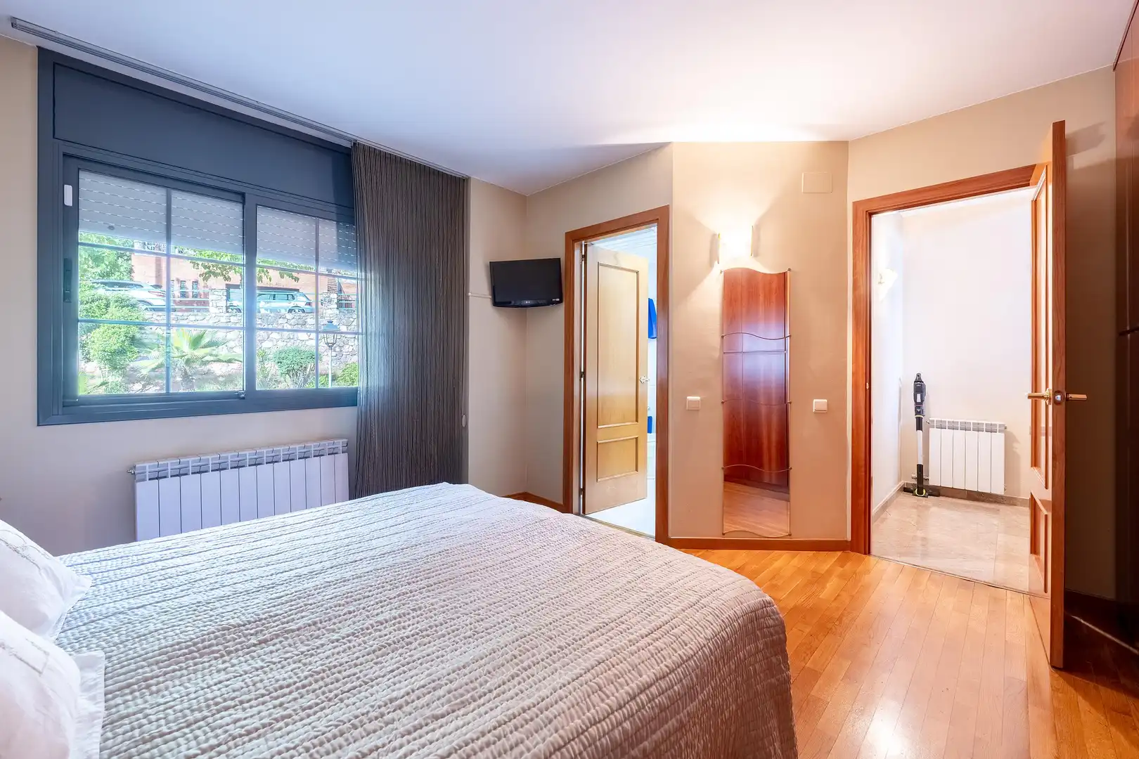 Habitación de Casa o chalet en venta en Vallirana con Aire acondicionado, Calefacción y Jardín privado