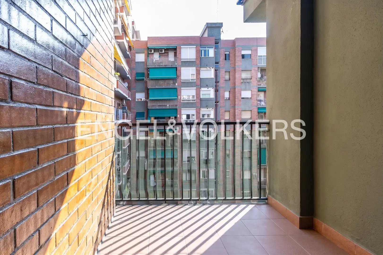 Terrasse von Wohnung zum Verkauf in Barcelona mit Klimaanlage, Heizung und Privatgarten