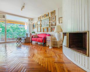 Sala d'estar de Pis en venda en  Barcelona Capital amb Aire condicionat, Calefacció i Parquet