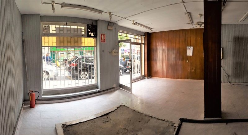 Premises for sale in  Almería Capital