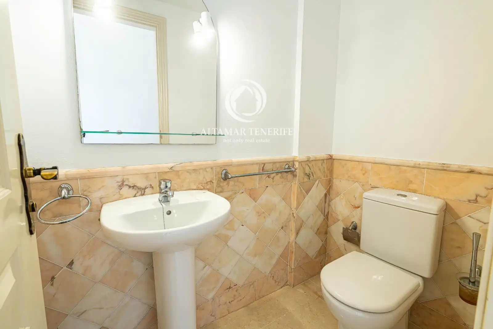 Baño de Apartamento en venta en Arona con Jardín privado, Terraza y Piscina