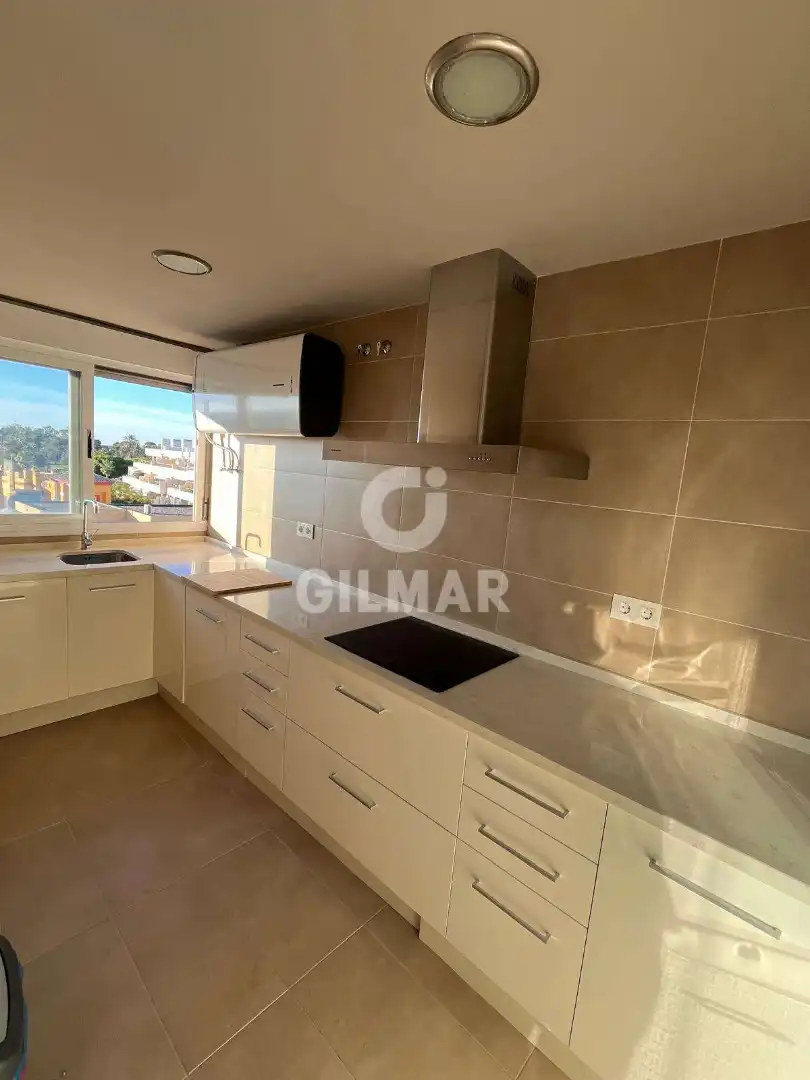 Küche von Wohnung zur Miete in El Puerto de Santa María mit Klimaanlage, Heizung und Terrasse