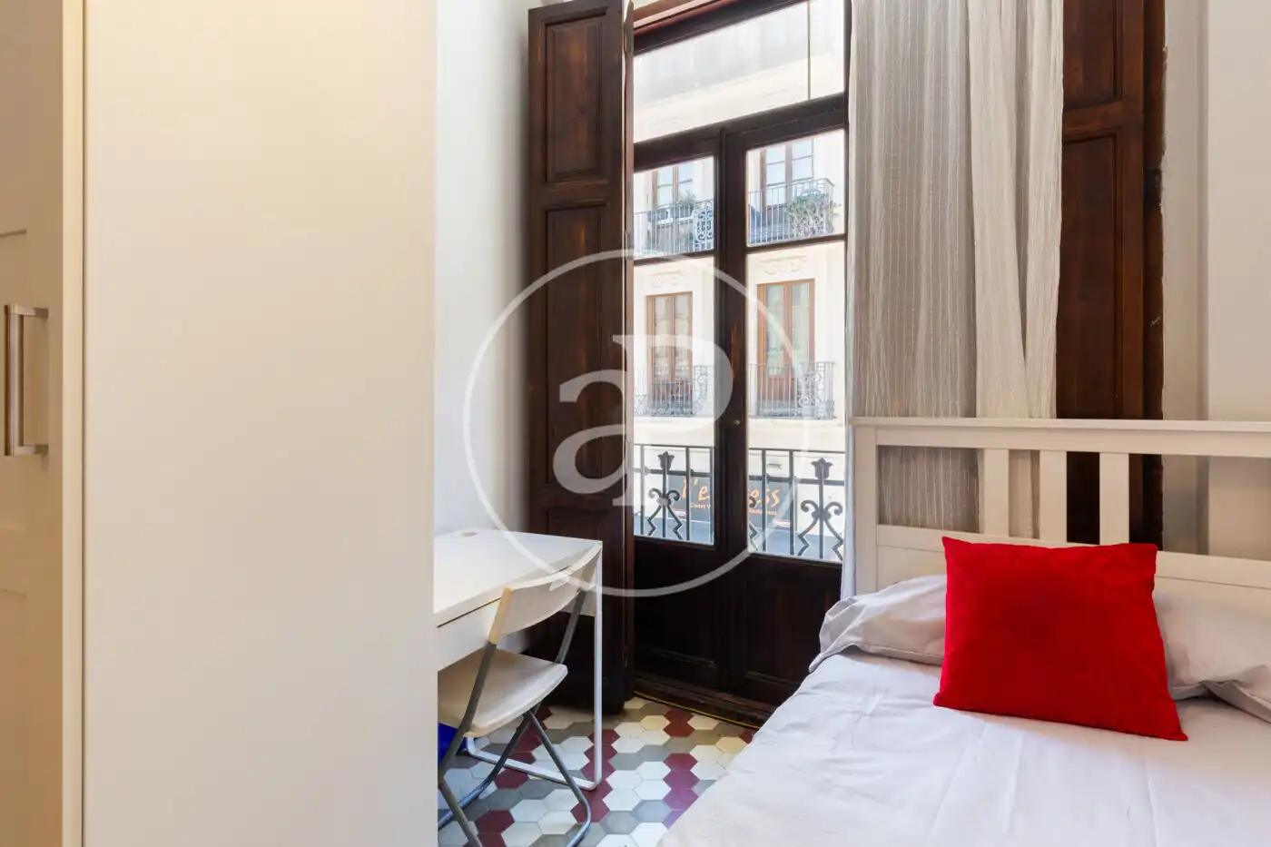 Flat with terrace to rent in C/ de la Corona, imagen 21
