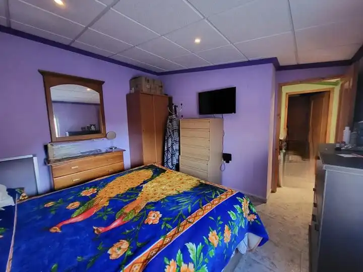 Habitación de Casa o chalet en venta en Sisante con Aire acondicionado, Calefacción y Amueblado