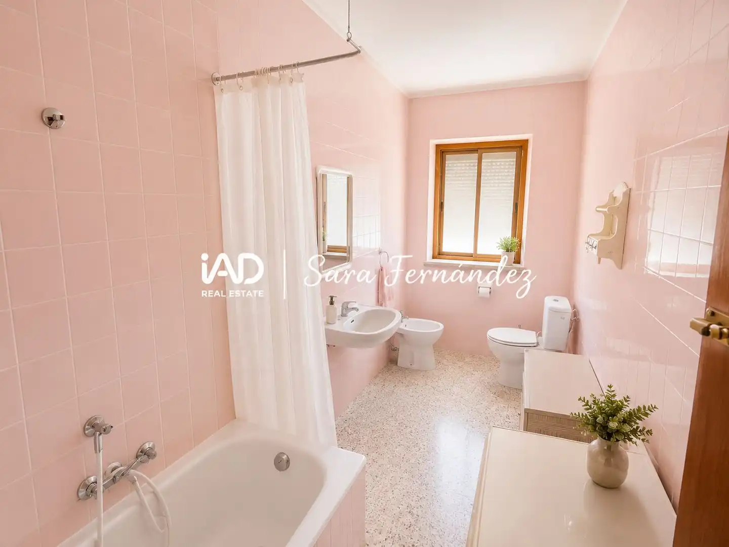 Baño de Edificio en venta en Puebla de Sanabria