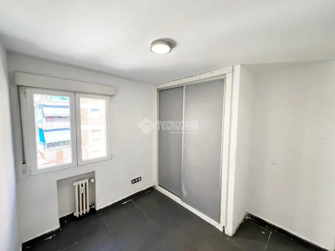 Habitación de Piso en venta en Madrid con Aire acondicionado y Terraza