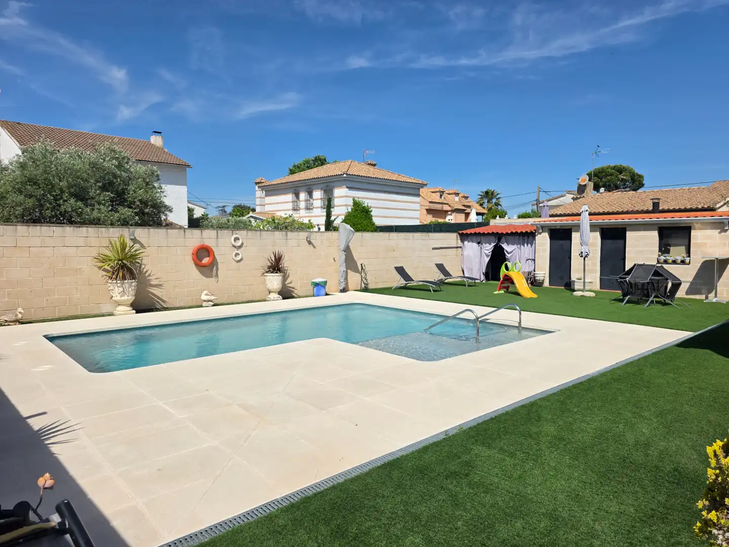 Swimming pool of Houses for sale in Griñón  with Air Conditioner, Heating and Private garden