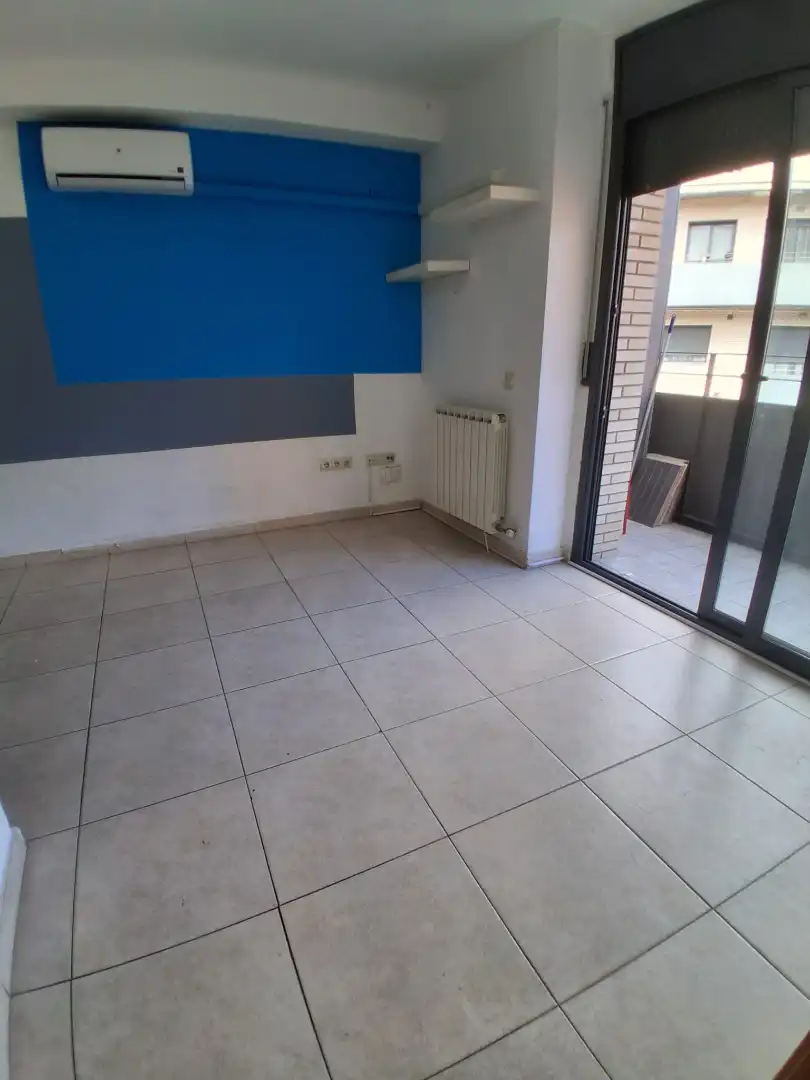 Piso en venta en Rubí con Aire acondicionado, Horno y Balcón