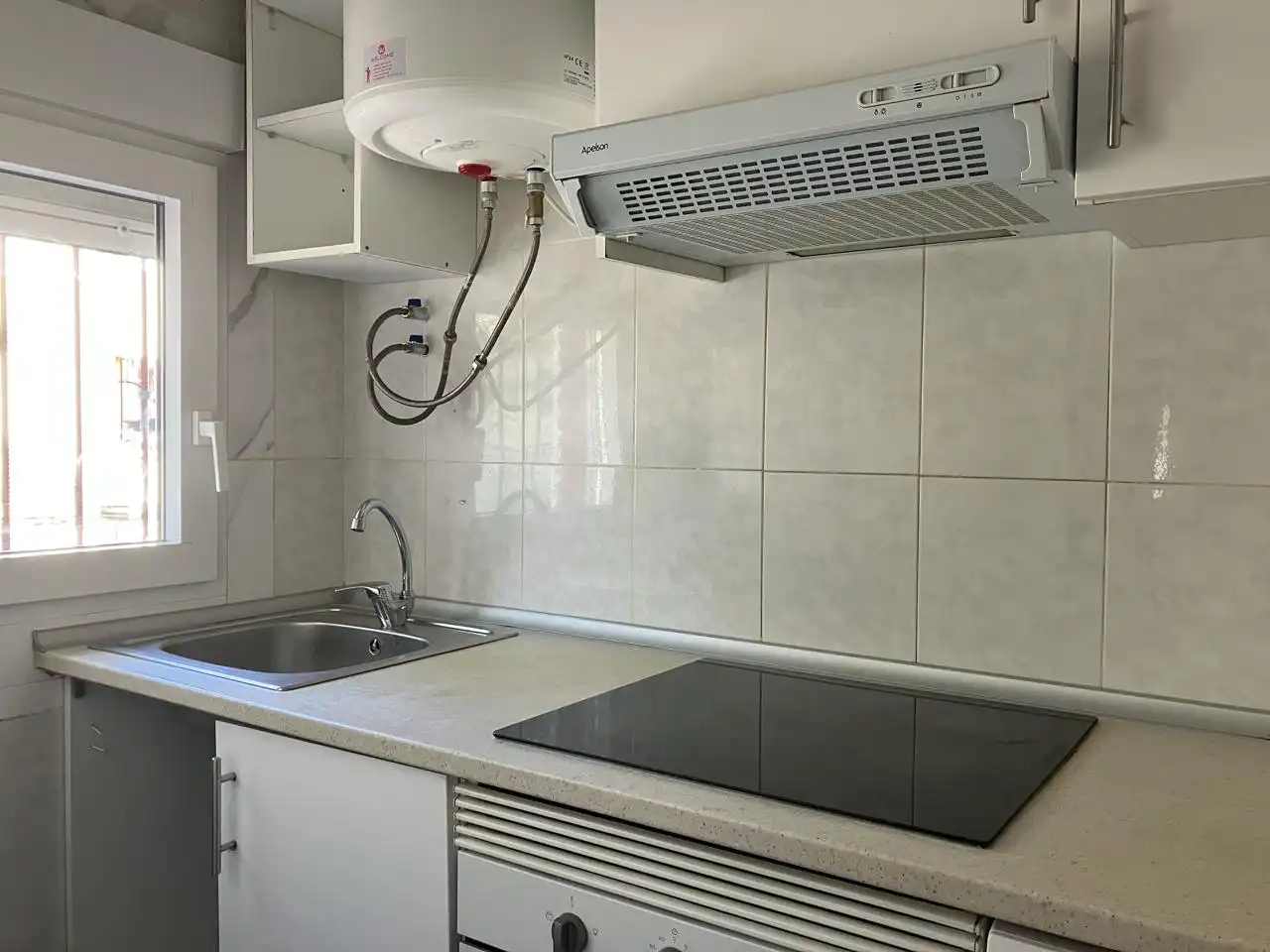 Cuina de Pis en venda en  Madrid Capital