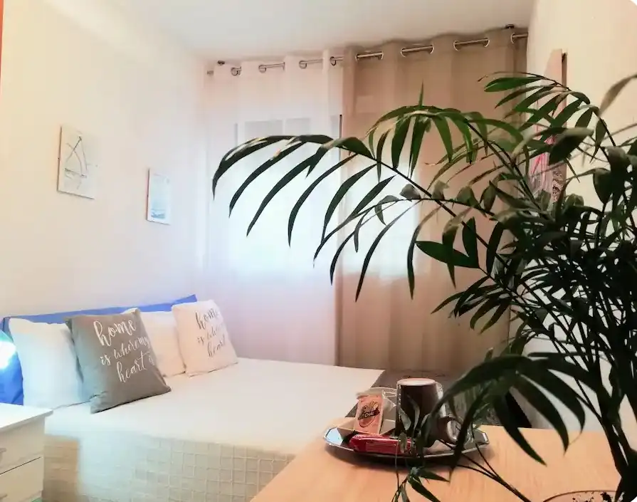 Bedroom of Flat for rent in Granada  with Air Conditioner, Heating and Terrace