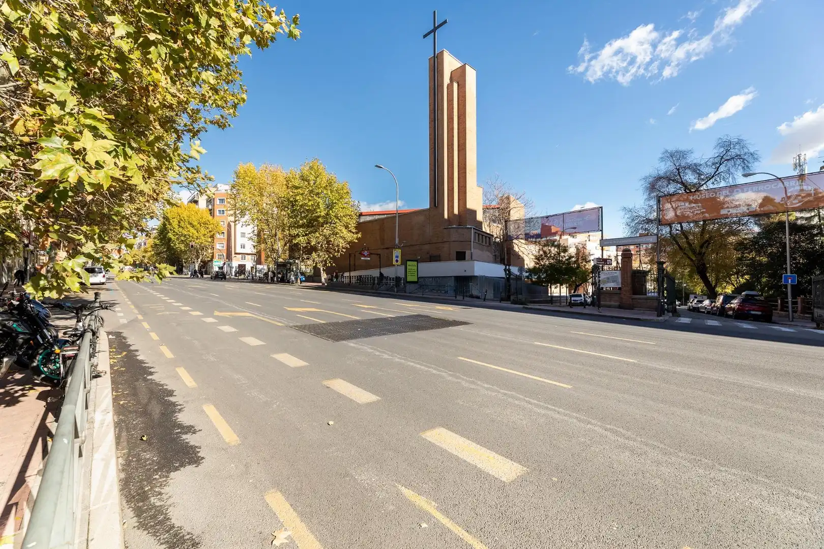 Außenansicht von Wohnungen zum Verkauf in Madrid