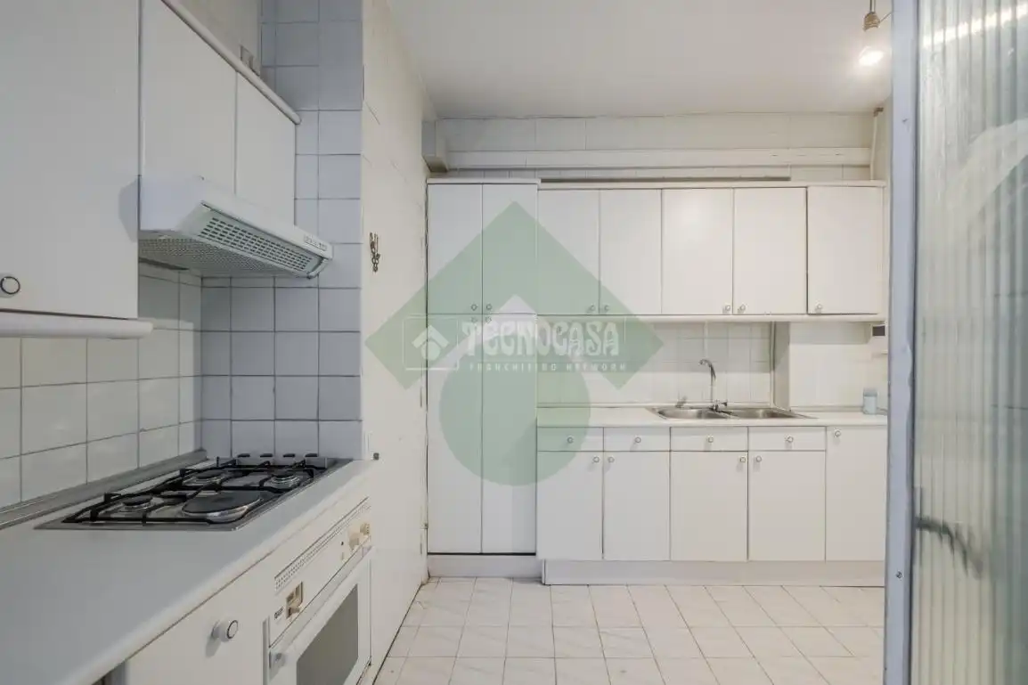 Cocina de Piso en venta en Madrid