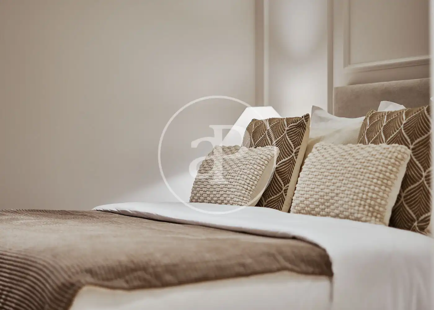 Bedroom of Flat for sale in Madrid  with Air Conditioner, Heating and Furnished