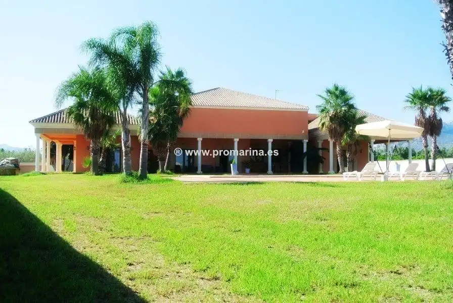 Houses for sale in Dénia  with Air Conditioner, Heating and Private garden