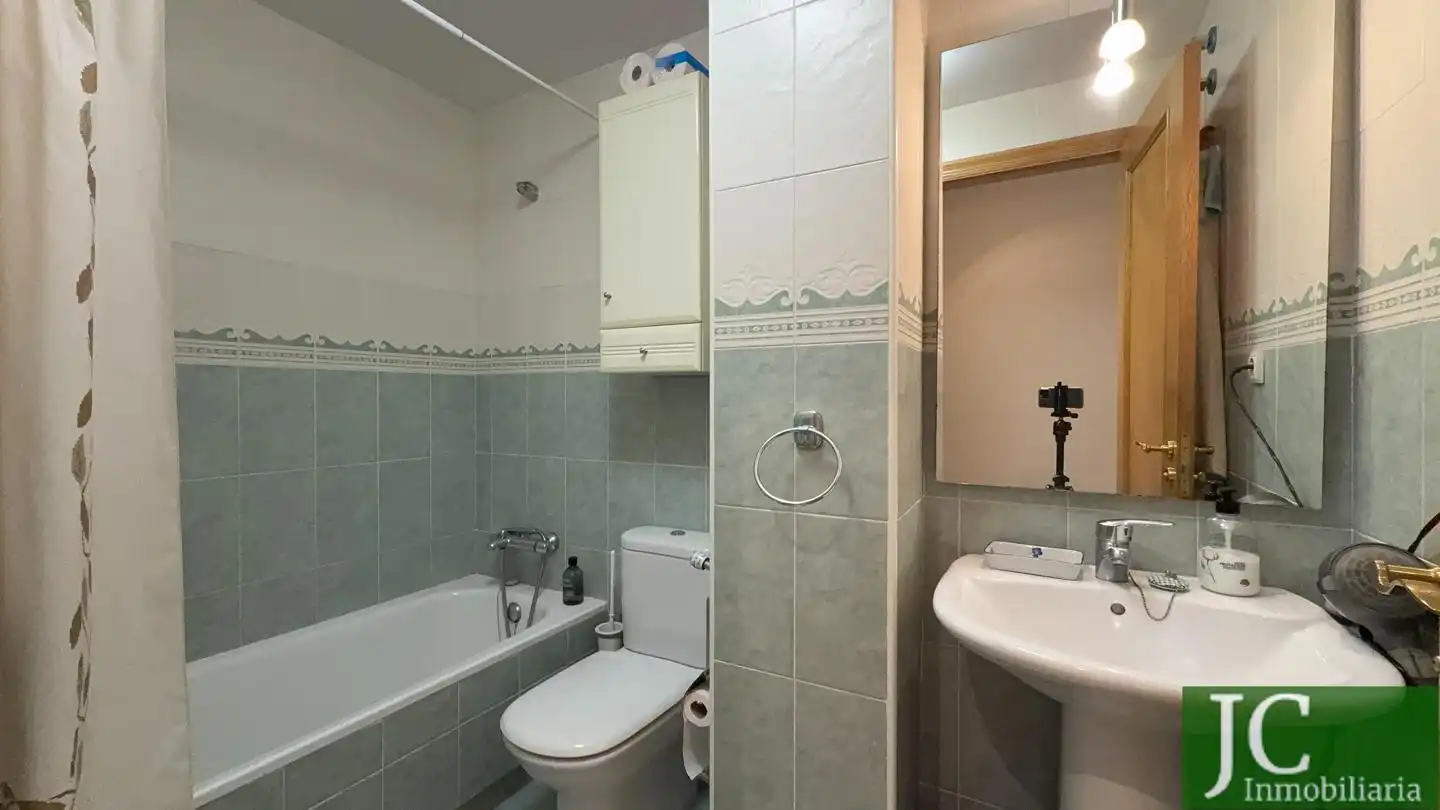 Baño de Piso en venta en Limpias con Calefacción, Terraza y Amueblado