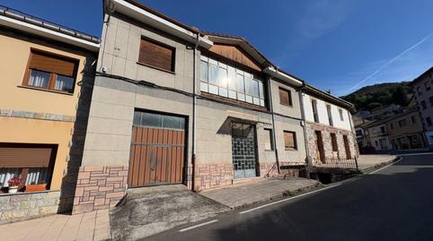 Foto 3 de Pis en venda a  Urbies, 18, Zona Rural, Asturias