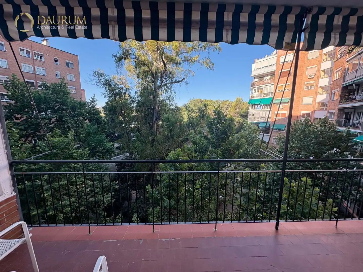 Balcony of Flat for sale in Madrid  with Air Conditioner, Heating and Terrace