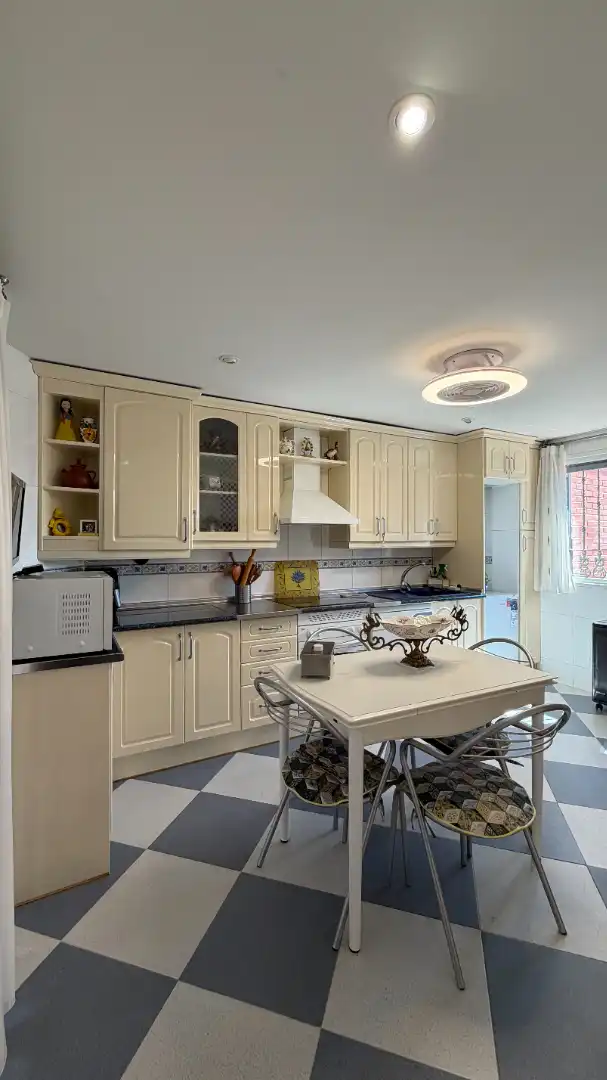 Kitchen of Houses for sale in Campo Real  with Air Conditioner, Heating and Private garden